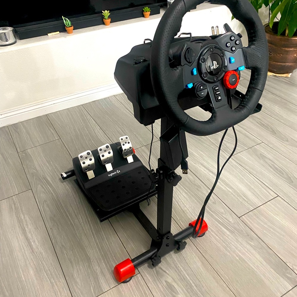 Playstation steering wheel, Logitic G29